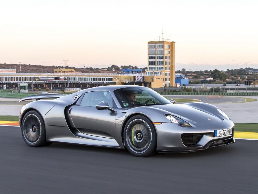  Porsche 918 Spyder 2014 года  (US) (фото 10 из 28)